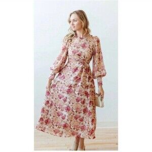En Saison Lissandra Midi Dress Pink Floral Size Small NWT Long Sleeve Cut Out